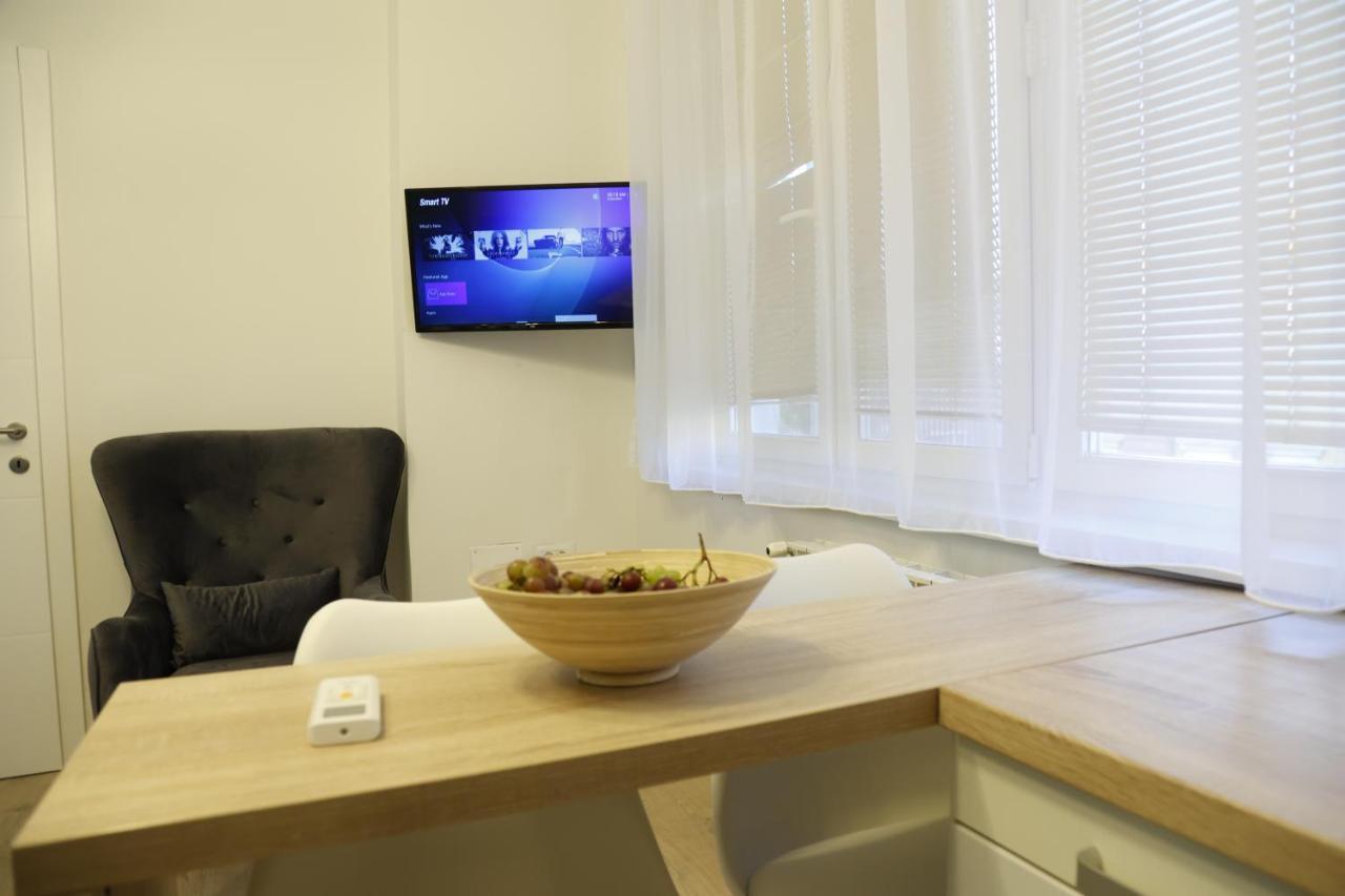 Blue And Rose Cozy - Quiet In The Best Location - Self Check-In - 5Th Floor With Elevator Saraievo Exterior foto