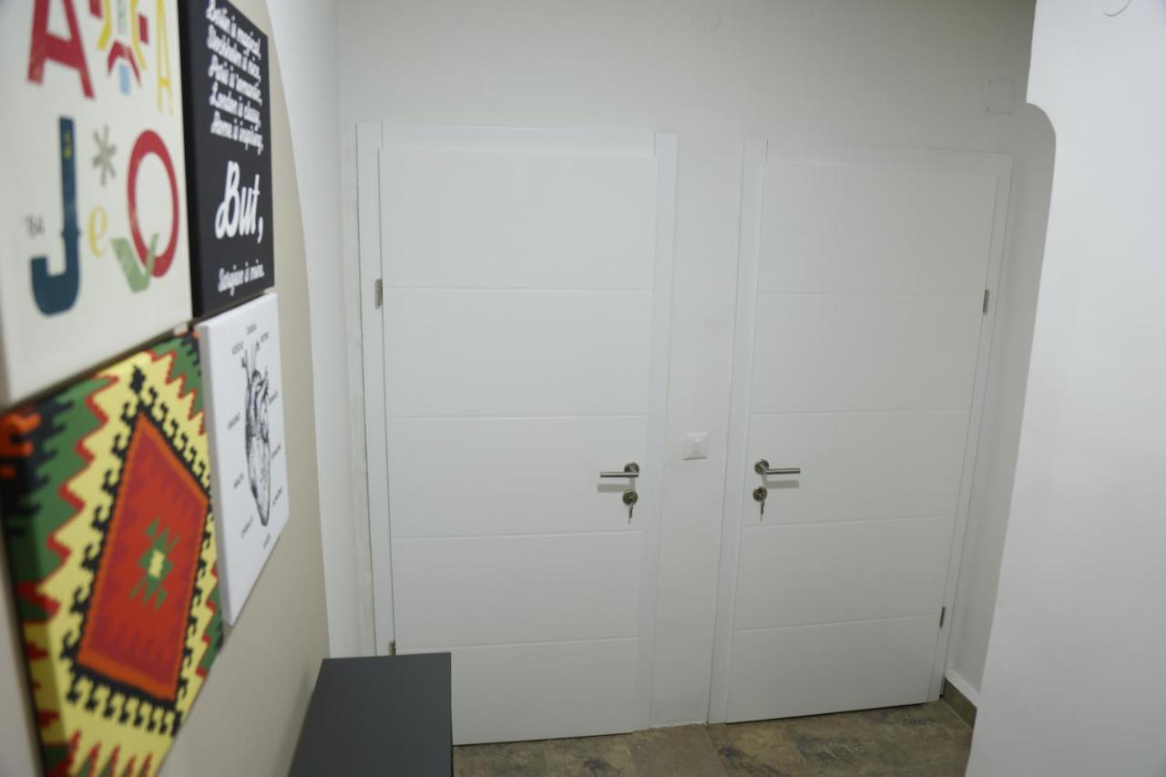 Blue And Rose Cozy - Quiet In The Best Location - Self Check-In - 5Th Floor With Elevator Saraievo Exterior foto