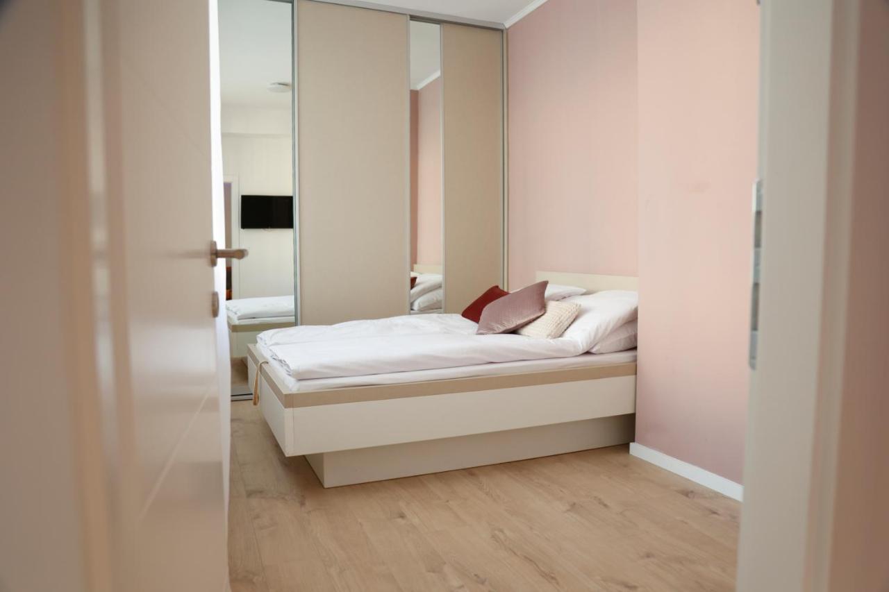 Blue And Rose Cozy - Quiet In The Best Location - Self Check-In - 5Th Floor With Elevator Saraievo Exterior foto