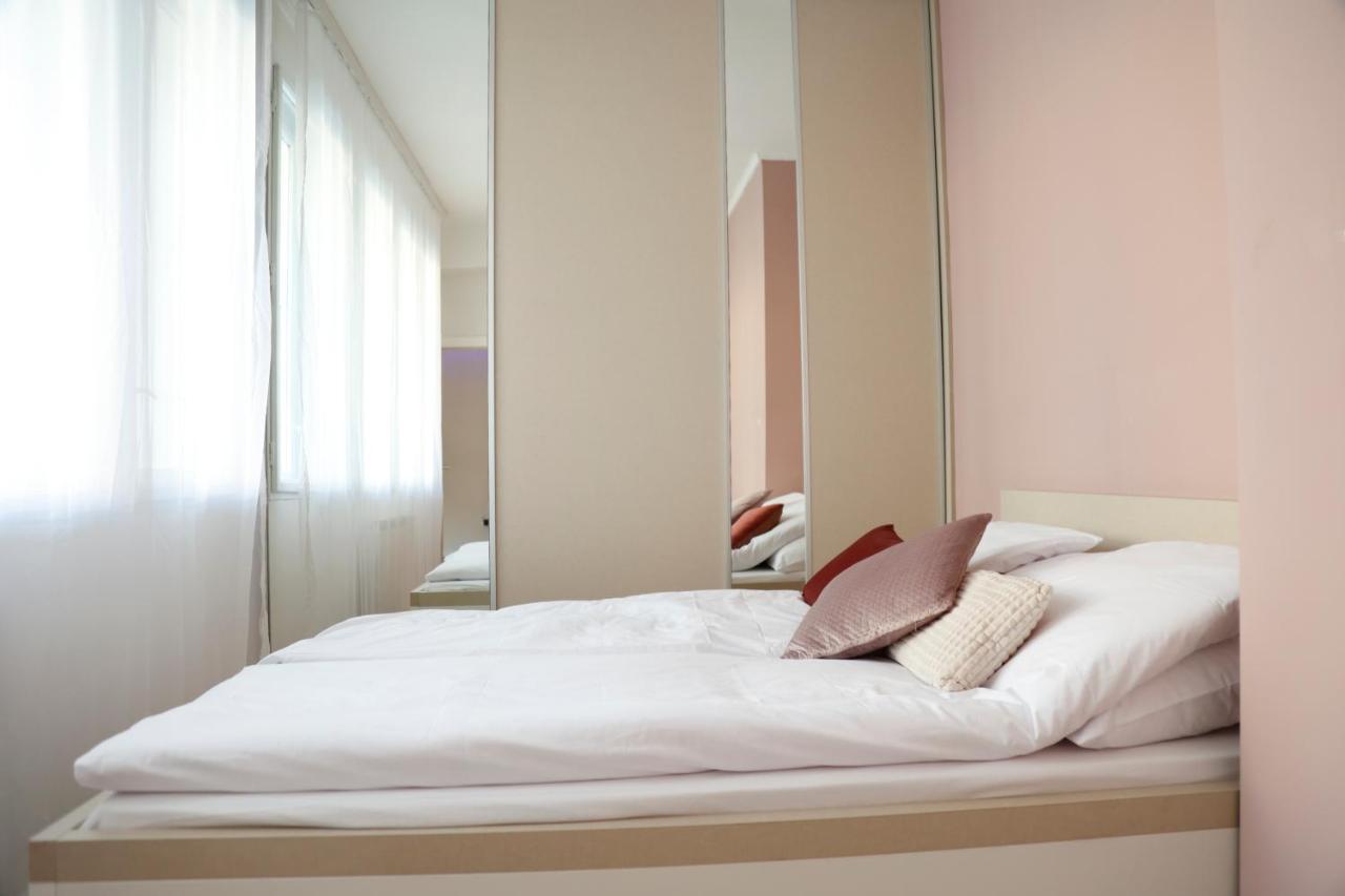Blue And Rose Cozy - Quiet In The Best Location - Self Check-In - 5Th Floor With Elevator Saraievo Exterior foto