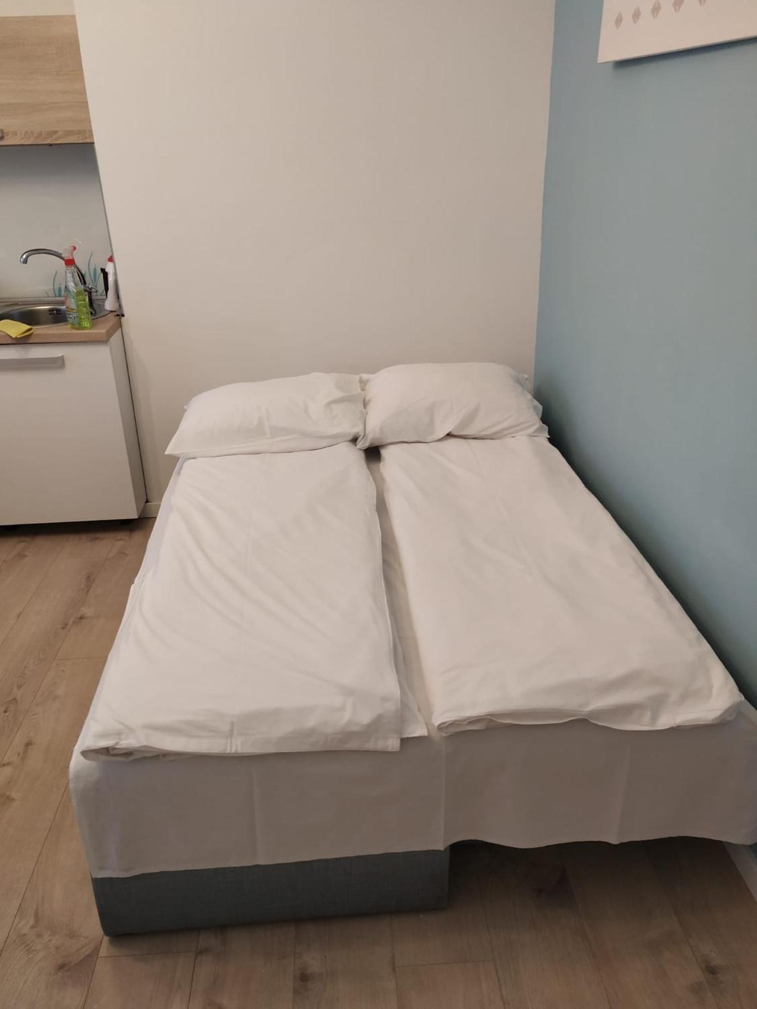 Blue And Rose Cozy - Quiet In The Best Location - Self Check-In - 5Th Floor With Elevator Saraievo Quarto foto